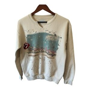 GINA Women’s Cream Split Neck Sweatshirt Graphic Cowboy Lips Small